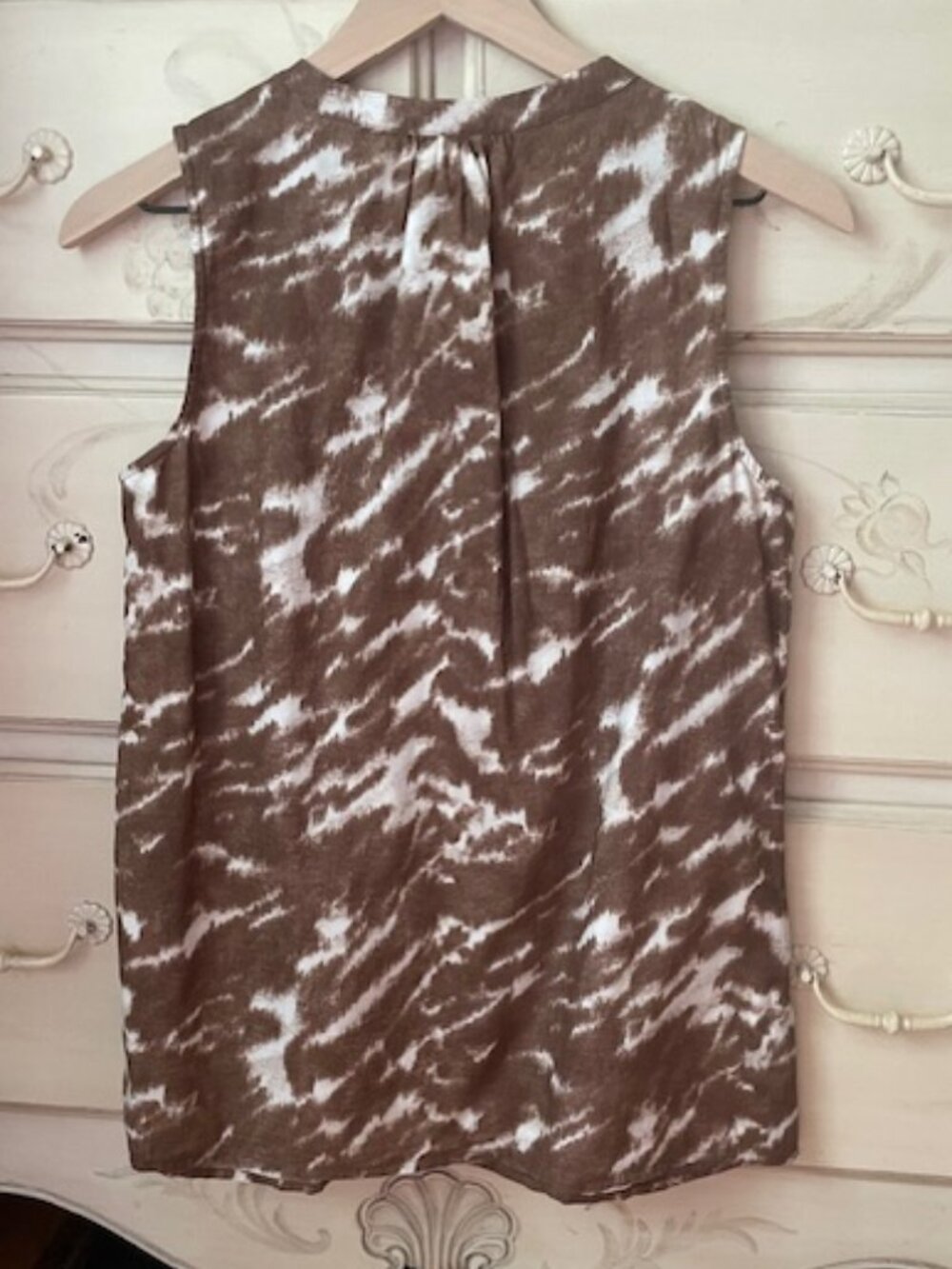 Michael Kors V-Neck Animal Print Lined Tunic- size 8 - Picture 2 of 5